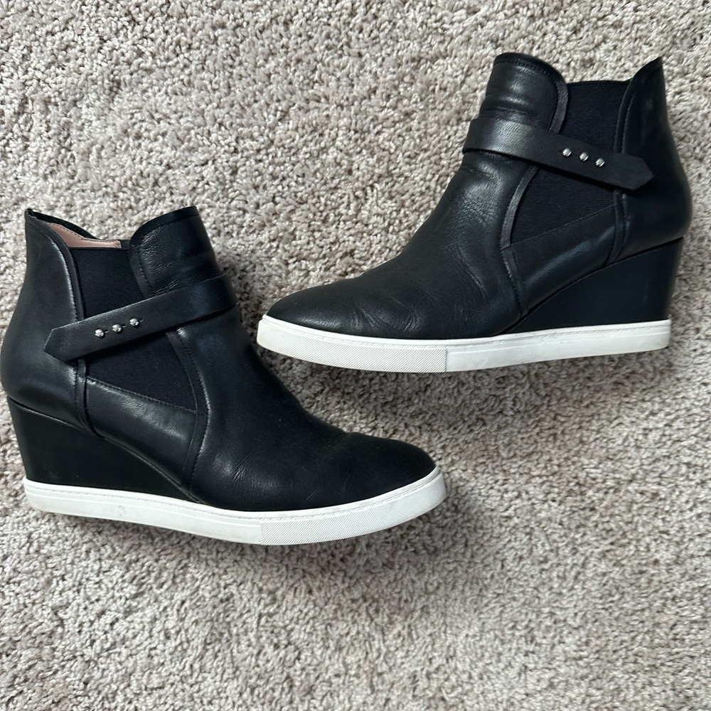 Linea Paola Freshton Wedge Shoes Sneakers.